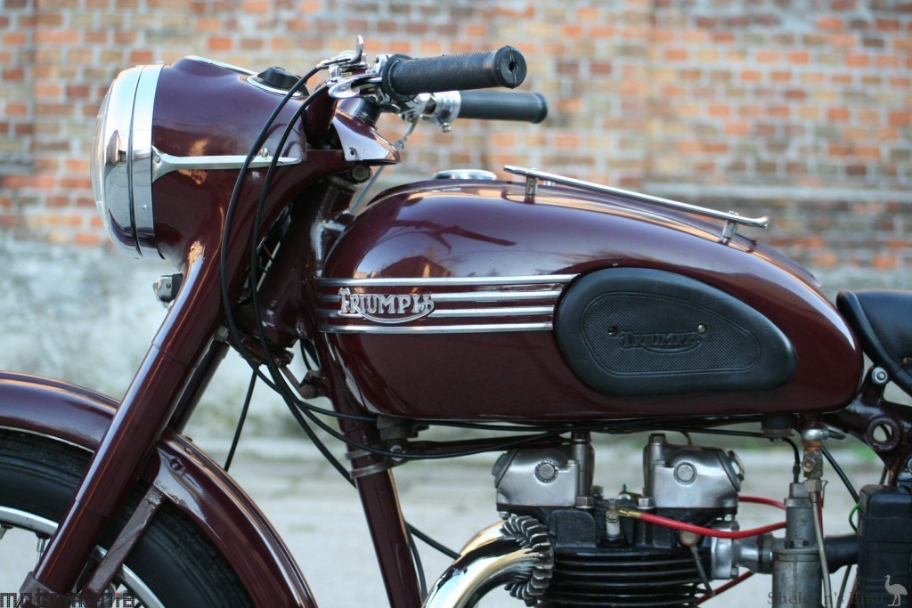 Triumph-1951-5T-Speed-Twin-500cc-Motomania-4.jpg