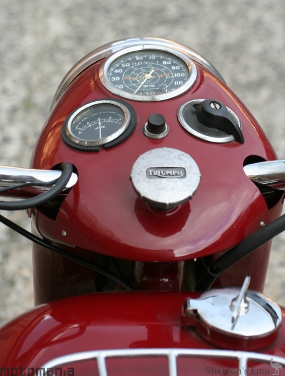 Triumph-1951-5T-Speed-Twin-Motomania-4.jpg