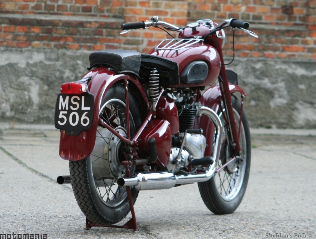 Triumph-1951-5T-Speed-Twin-Motomania-5.jpg