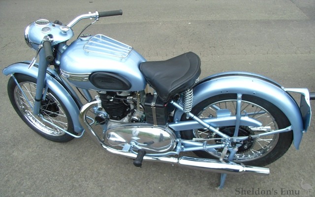 Triumph-1951-Thunderbird-Trojan-8.jpg