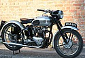 Triumph-1951-T100-Motomania-1.jpg