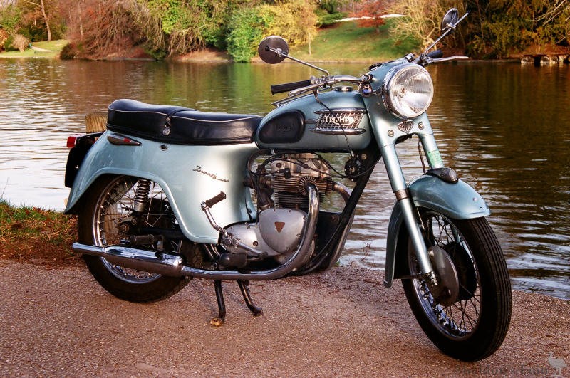 Triumph-1959-350cc-Twin-4.jpg