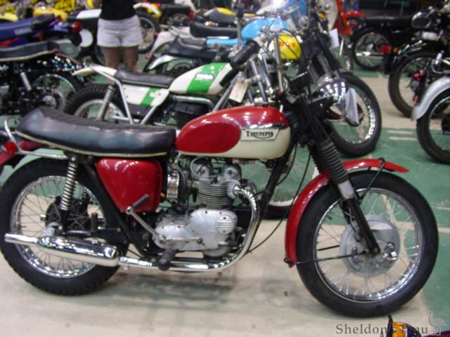 Triumph-1972-Daytona-500.jpg