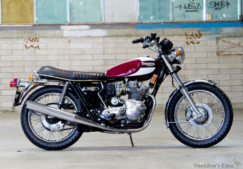 Triumph-1975-T160-Trident-NZ-2.jpg