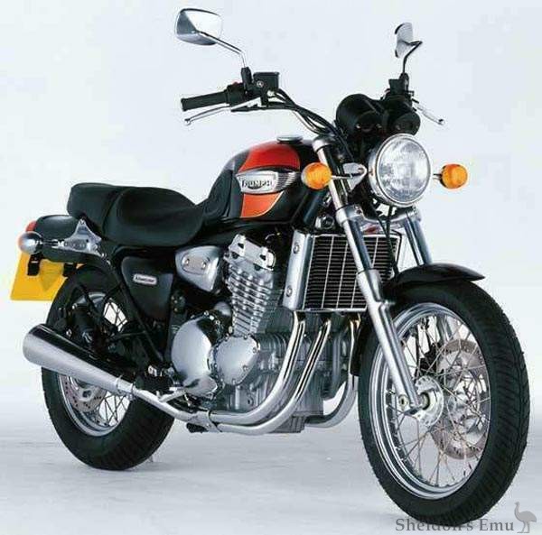 Triumph-1996-Adventurer-900.jpg