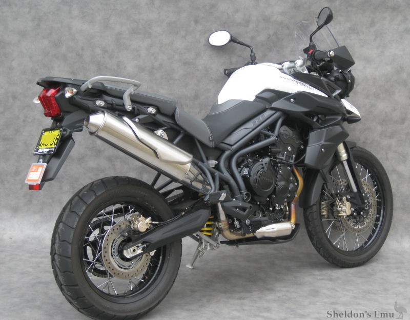 Triumph-Tiger-800-Staintune.jpg