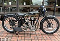 Velocette-1929-KN-348cc-HnH-01.jpg