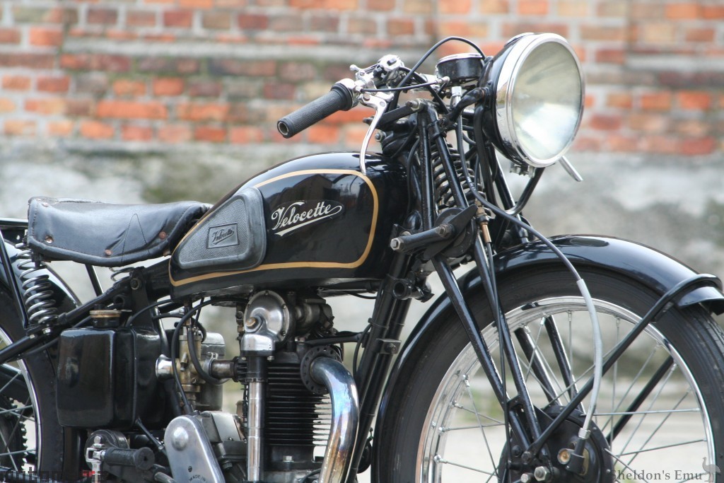 Velocette-1933-KSS-Mk1-Motomania-1.jpg