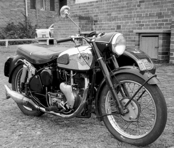 Velocette-MSS-12346-Maroubra-Murphy-sidecar-3-VBG.jpg