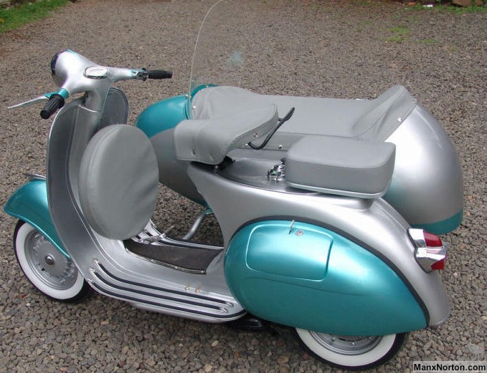 Vespa-1963-Outfit-5.jpg